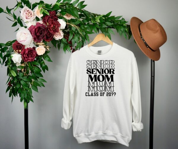 Senior Mom Sweatshirt – Personalized Graduation Design - Image 2