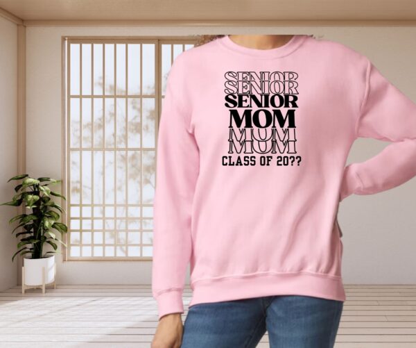 Senior Mom Sweatshirt – Personalized Graduation Design - Image 4